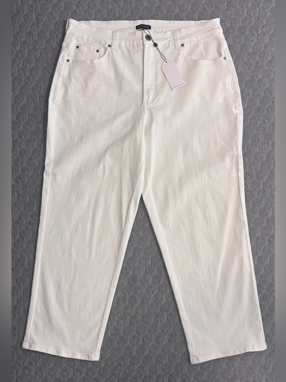 NWT Universal Standard Straight Leg White Jeans Minimalist Clean Capsule 18